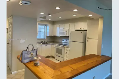 3100 W Rolling Hills Cir #502, Davie, FL 33328 - Photo 1