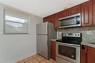 10525 SW 112th Ave, Miami, FL 33176 - Photo 11