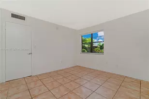 10525 SW 112th Ave, Miami, FL 33176 - Photo 19
