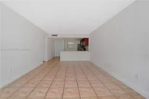 10525 SW 112th Ave, Miami, FL 33176 - Photo 7