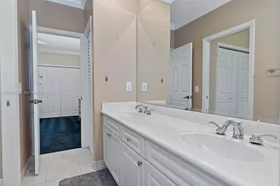 8298 SW 173rd Ter, Palmetto Bay, FL 33157 - Photo 15