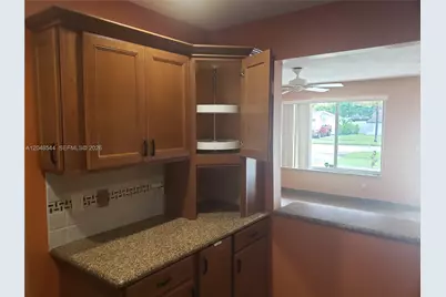 510 SW 70th Ave, Pembroke Pines, FL 33023 - Photo 35