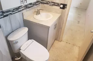 510 SW 70th Ave, Pembroke Pines, FL 33023 - Photo 49
