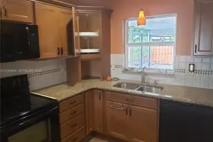510 SW 70th Ave, Pembroke Pines, FL 33023 - Photo 37