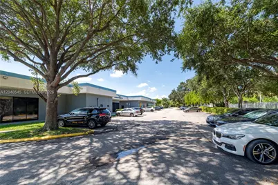 3801 N University Dr #501, Sunrise, FL 33351 - Photo 3