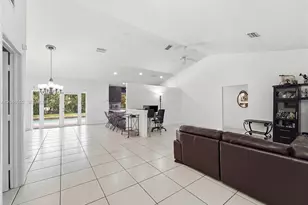 10623 NW 7th Pl, Coral Springs, FL 33071 - Photo 5