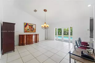 10623 NW 7th Pl, Coral Springs, FL 33071 - Photo 9