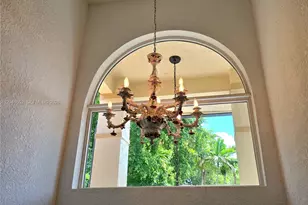 783 NE 195th St, Miami, FL 33179 - Photo 11