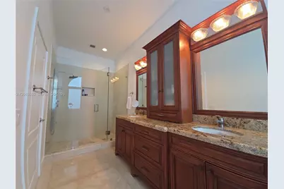 783 NE 195th St #0, Miami, FL 33179 - Photo 15
