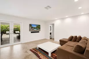 2220 NE 204th St, Miami, FL 33180 - Photo 13