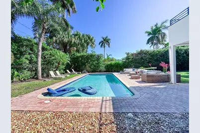 1255 Jackson St, Hollywood, FL 33019 - Photo 17
