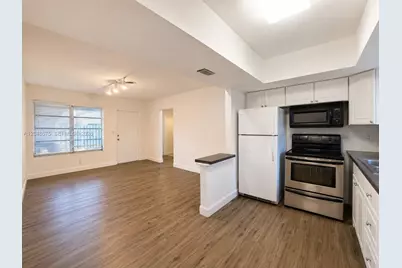 117 NE 30th Ct #2, Wilton Manors, FL 33334 - Photo 1