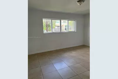 1040 92nd St #2, Bay Harbor Islands, FL 33154 - Photo 9