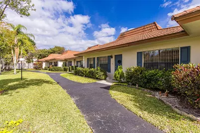 7032 SW 23rd St #16, Davie, FL 33317 - Photo 31