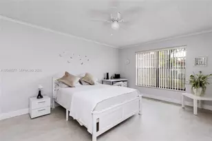 7032 SW 23rd St, Davie, FL 33317 - Photo 21