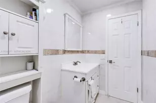 7032 SW 23rd St, Davie, FL 33317 - Photo 19