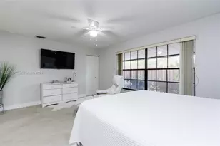 7032 SW 23rd St, Davie, FL 33317 - Photo 17