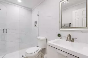 7032 SW 23rd St, Davie, FL 33317 - Photo 23