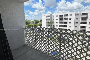 8145 NW 7th St, Miami, FL 33126 - Photo 13