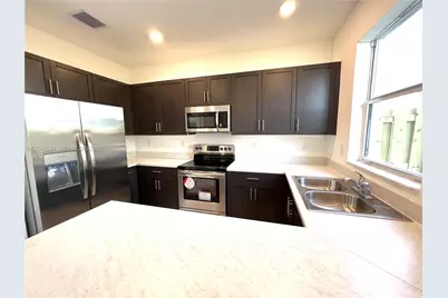 1864 SE 27th Rd, Homestead, FL 33035 - Photo 13