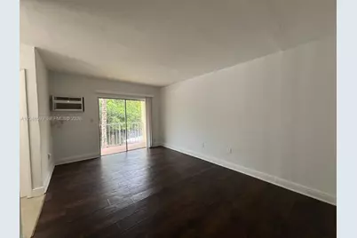 1860 Venice Park Dr #110, North Miami, FL 33181 - Photo 11