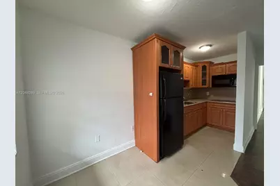 1860 Venice Park Dr #110, North Miami, FL 33181 - Photo 13