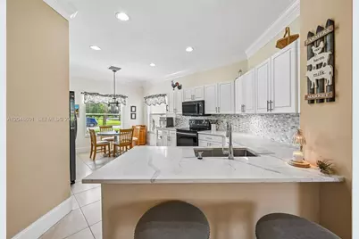 322 SW Tomoka Springs Dr, Port Saint Lucie, FL 34986 - Photo 15