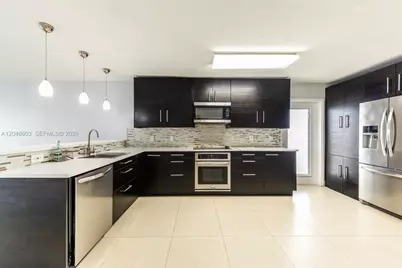 2610 W 65th St #2610, Hialeah, FL 33016 - Photo 5