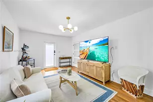 250 NW 40th Ave, Miami, FL 33126 - Photo 23