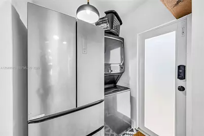 250 NW 40th Ave, Miami, FL 33126 - Photo 31