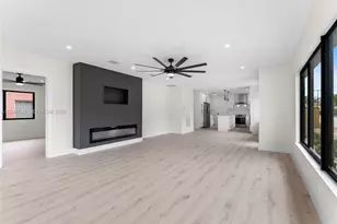 801 S Palmway, Lake Worth, FL 33460 - Photo 9