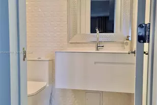 3001 S Ocean Dr, Hollywood, FL 33019 - Photo 13