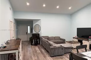 2225 SE 5th Pl, Homestead, FL 33033 - Photo 5