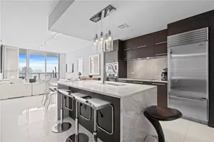 900 Biscayne Blvd, Miami, FL 33132 - Photo 3