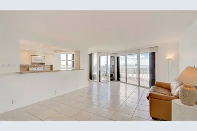 4000 Towerside Ter #908, Miami, FL 33138 - Photo 3