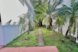 1540 SW 5th Pl, Fort Lauderdale, FL 33312 - Photo 3