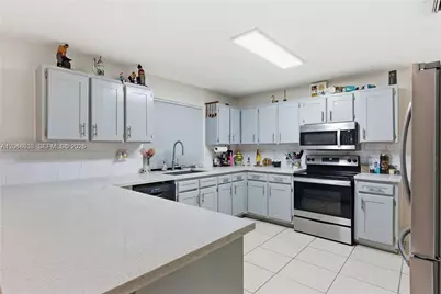 15490 SW 209th Ave, Miami, FL 33187 - Photo 9