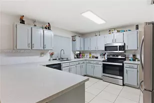 15490 SW 209th Ave, Miami, FL 33187 - Photo 9