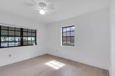 1754 NW 56th St, Miami, FL 33142 - Photo 21