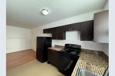 529 NE 62nd St #203, Miami, FL 33138 - Photo 3
