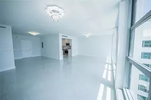 5055 Collins Ave, Miami Beach, FL 33140 - Photo 15