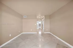 1075 NE Miami Gardens Dr, Miami, FL 33179 - Photo 15