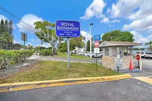 1075 NE Miami Gardens Dr, Miami, FL 33179 - Photo 39