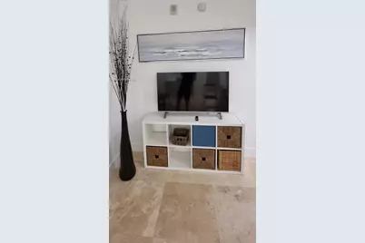 1300 Brickell Bay Dr #1701, Miami, FL 33131 - Photo 9