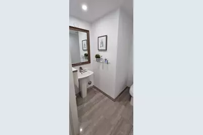 1300 Brickell Bay Dr #1701, Miami, FL 33131 - Photo 5