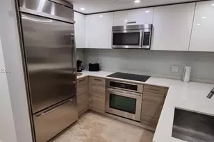 1300 Brickell Bay Dr, Miami, FL 33131 - Photo 7
