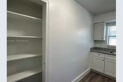 2401 NW 9th Ave #3, Wilton Manors, FL 33311 - Photo 7