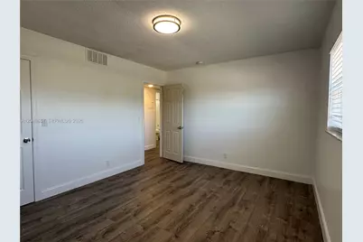 2401 NW 9th Ave #3, Wilton Manors, FL 33311 - Photo 15