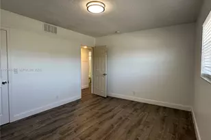2401 NW 9th Ave, Wilton Manors, FL 33311 - Photo 15