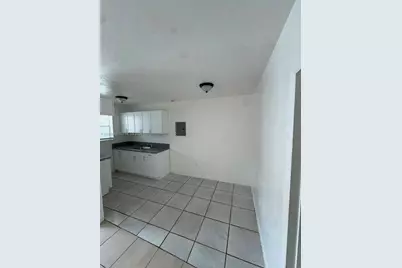 16001 NE 18th Pl #3, North Miami Beach, FL 33162 - Photo 7